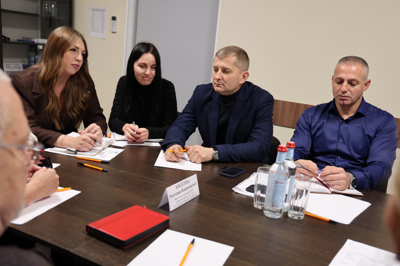 111Замминистра внутренних дел по вопросам гражданства и регистрации иностранных граждан Дмитрий Семёнов встретился с представителями региональных вузов 111Замминистра внутренних дел по вопросам гражданства и регистрации иностранных граждан Дмитрий Семёнов встретился с представителями региональных вузов