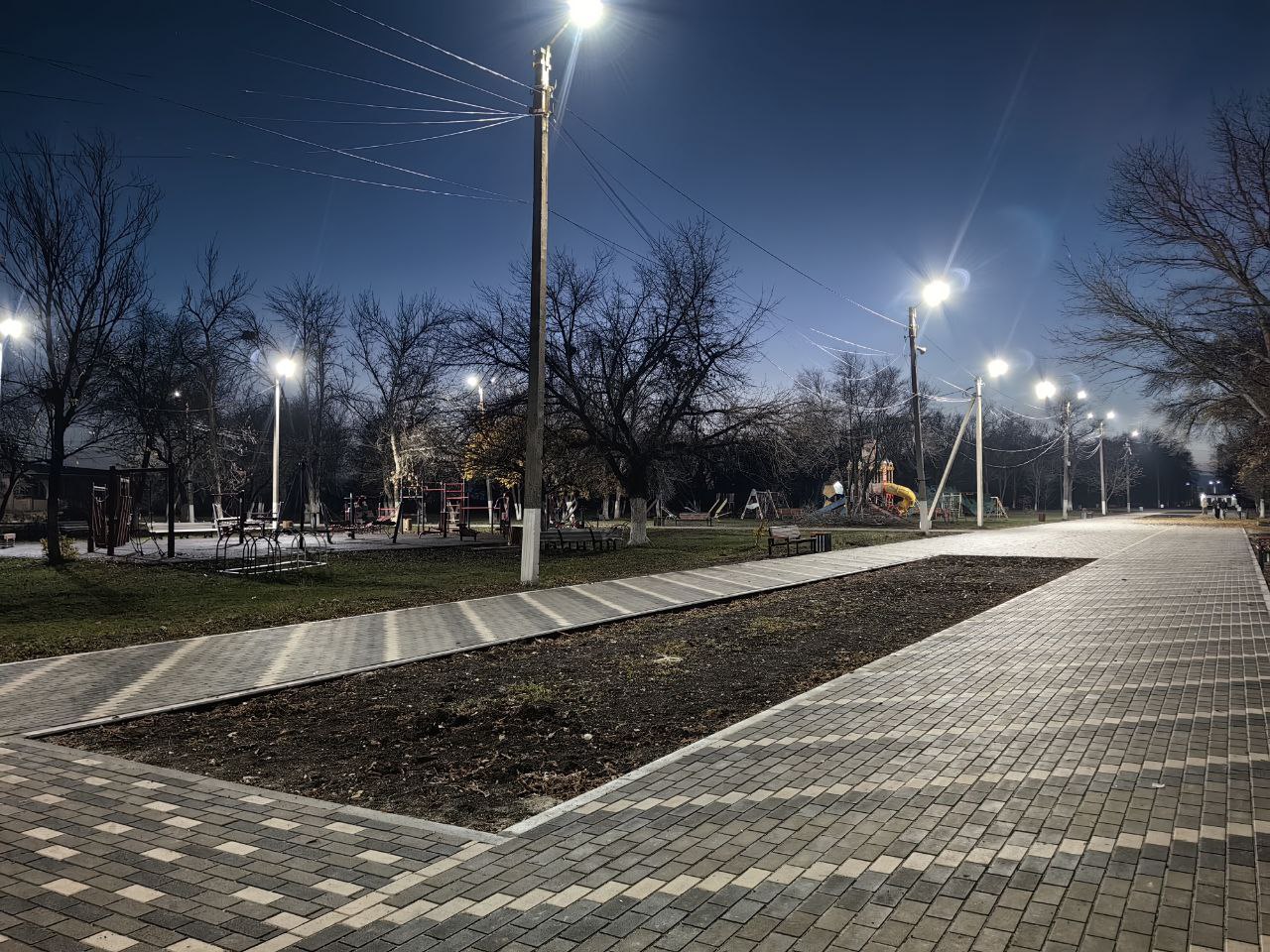 В парке им. Воровского Перевальского муниципального округа завершены работы по благоустройству В парке им. Воровского Перевальского муниципального округа завершены работы по благоустройству