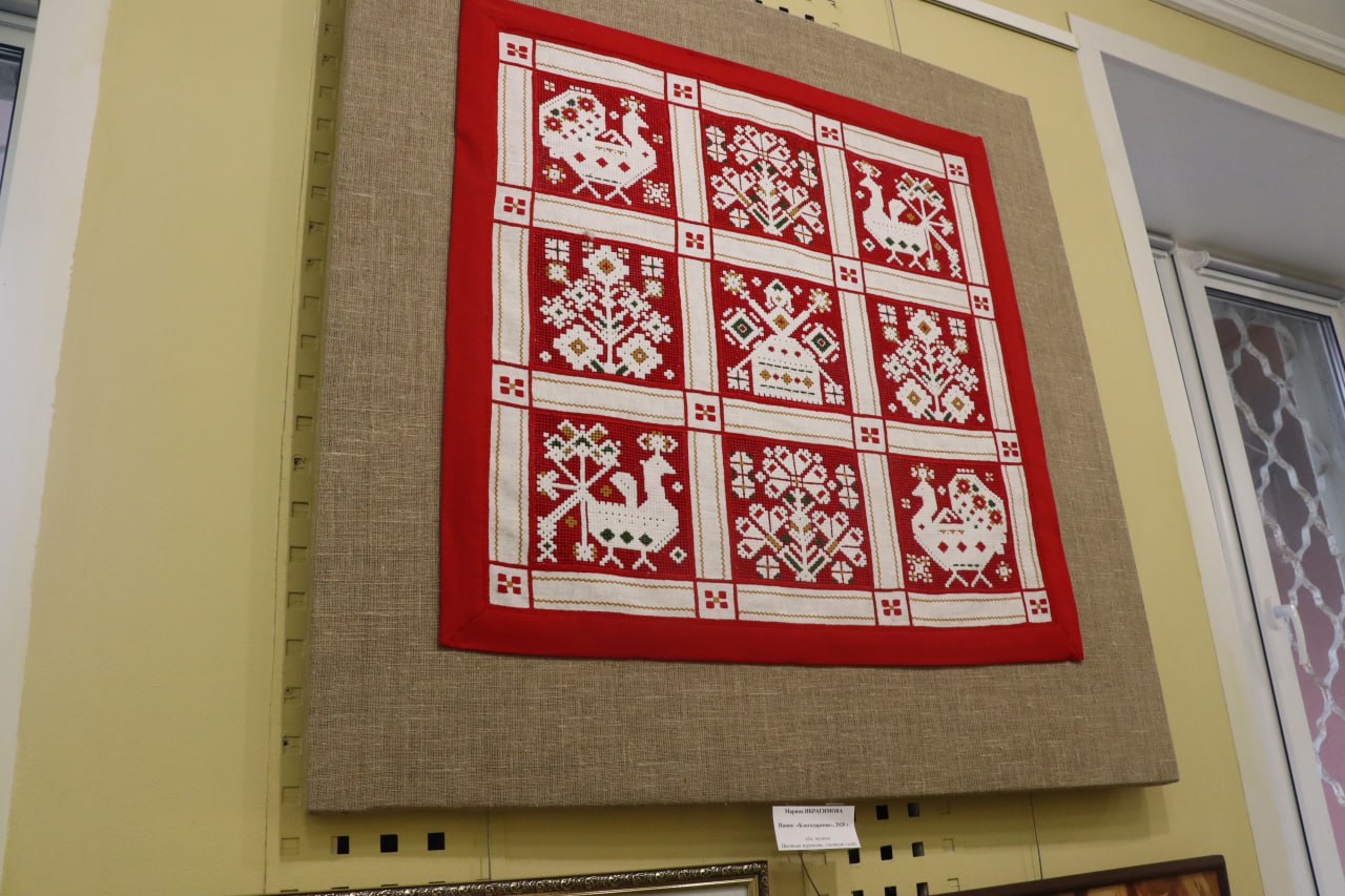 В Северодонецке открылась выставка картин художников из Рязани В Северодонецке открылась выставка картин художников из Рязани