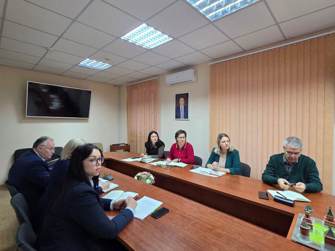 Наталия Пащенко: В Минздраве ЛНР состоялось совещание: федеральные специалисты прибыли для оказания медицинской помощи Наталия Пащенко: В Минздраве ЛНР состоялось совещание: федеральные специалисты прибыли для оказания медицинской помощи