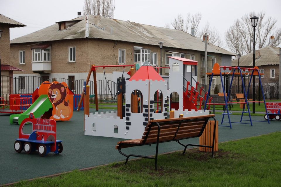 В Лутугино появился «Уютный уголок» для жителей разных возрастов В Лутугино появился «Уютный уголок» для жителей разных возрастов