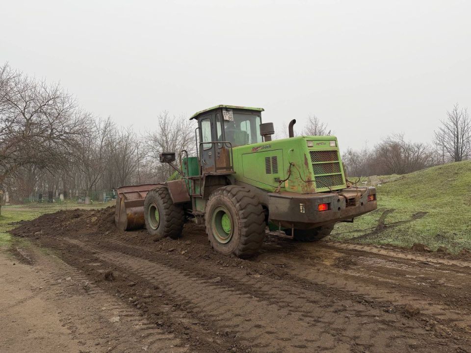 Сергей Колягин: К благоустройству места захоронения защитников Отечества подключились и специалисты Муниципального унитарного предприятия «Комбинат коммунальных услуг города Первомайска» Сергей Колягин: К благоустройству места захоронения защитников Отечества подключились и специалисты Муниципального унитарного предприятия «Комбинат коммунальных услуг города Первомайска»