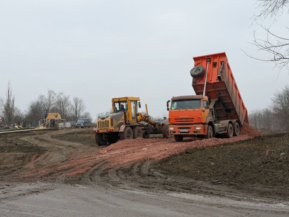 Сергей Колягин: К благоустройству места захоронения защитников Отечества подключились и специалисты Муниципального унитарного предприятия «Комбинат коммунальных услуг города Первомайска» Сергей Колягин: К благоустройству места захоронения защитников Отечества подключились и специалисты Муниципального унитарного предприятия «Комбинат коммунальных услуг города Первомайска»