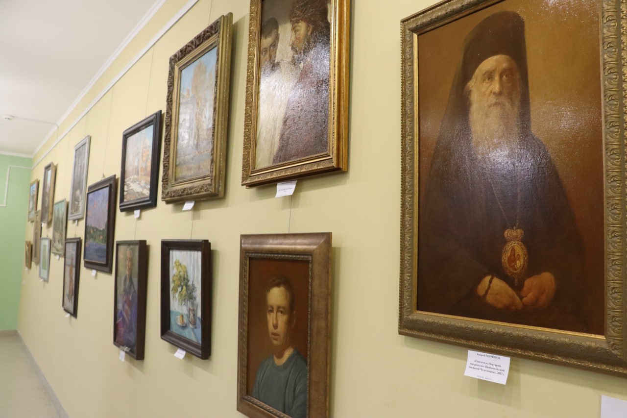 В Северодонецке открылась выставка картин художников из Рязани В Северодонецке открылась выставка картин художников из Рязани