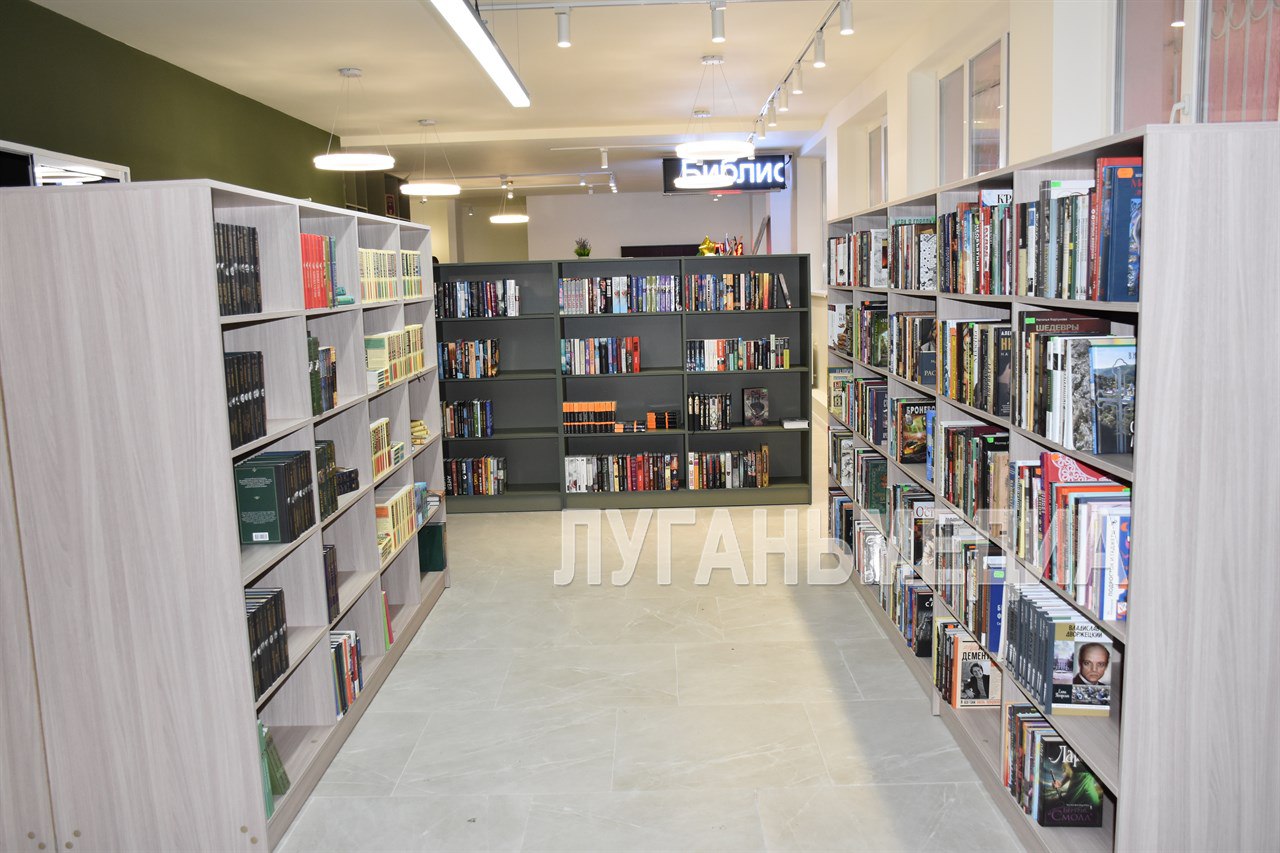 В Перевальске состоялось торжественное открытие модельной библиотеки «Библиопортал» В Перевальске состоялось торжественное открытие модельной библиотеки «Библиопортал»