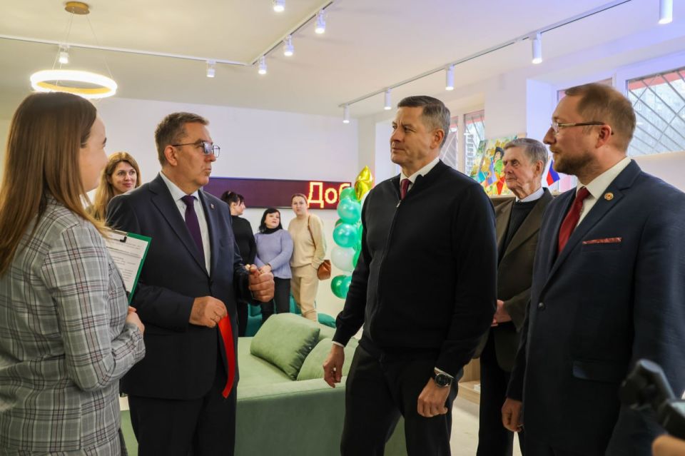 В Перевальске открыли модельную библиотеку нового поколения «Библиопортал» В Перевальске открыли модельную библиотеку нового поколения «Библиопортал»