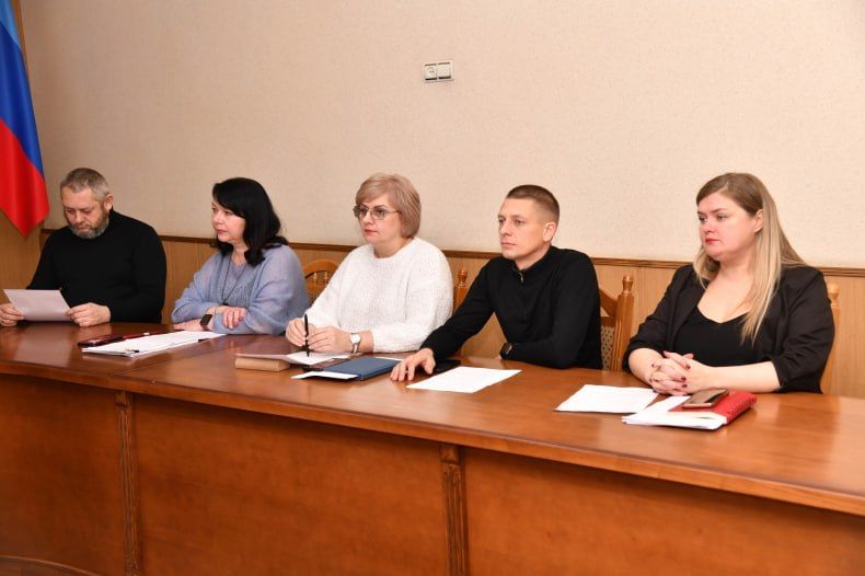Заседание постоянной комиссии Совета депутатов по правовой политике и связям с общественностью Заседание постоянной комиссии Совета депутатов по правовой политике и связям с общественностью