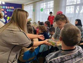 Праздник добра и единства: «Мы вместе, мы — сила!» состоялся в Антраците Праздник добра и единства: «Мы вместе, мы — сила!» состоялся в Антраците
