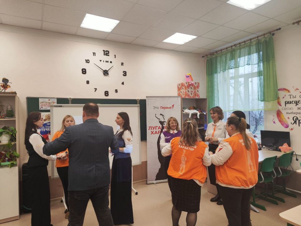 РОЛЬ СОВЕТНИКА ДИРЕКТОРА В ФОРМИРОВАНИИ ВОСПИТАТЕЛЬНОЙ СРЕДЫ ШКОЛЫ РОЛЬ СОВЕТНИКА ДИРЕКТОРА В ФОРМИРОВАНИИ ВОСПИТАТЕЛЬНОЙ СРЕДЫ ШКОЛЫ