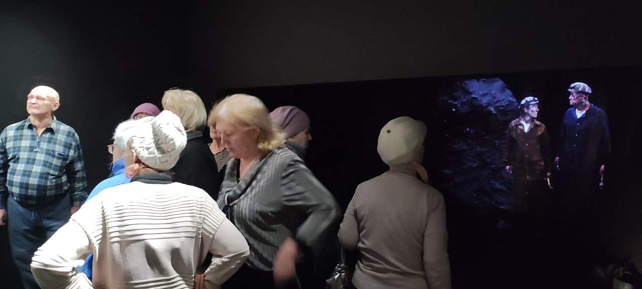 В Перевальском районном историческом музее для участников проекта «Активное долголетие» состоялся литературный вечер под названием "Страницы жизни и творчества" В Перевальском районном историческом музее для участников проекта «Активное долголетие» состоялся литературный вечер под названием "Страницы жизни и творчества"