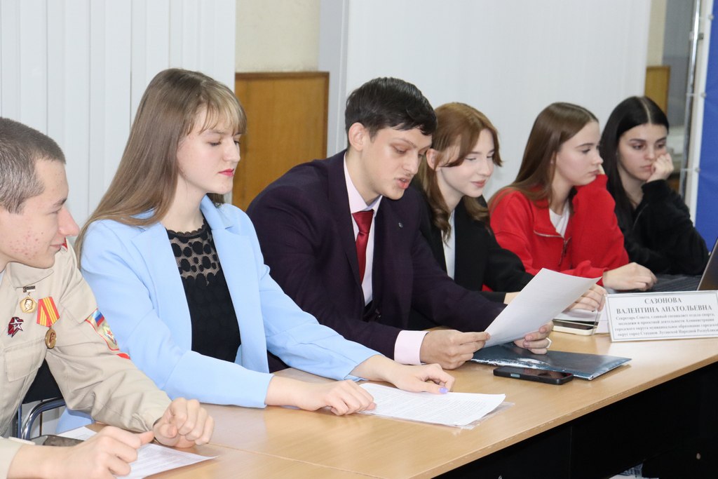 В Стаханове прошла защита проектов кандидатов в Молодёжный совет В Стаханове прошла защита проектов кандидатов в Молодёжный совет