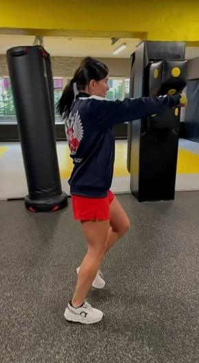 Делитесь своими фотографиями и видео в экипировке сборной ЛНР! В Новый год Дед Мороз обязательно принесет подарки