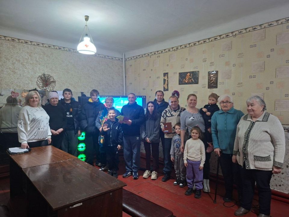 В рамках партийного проекта "Единая страна - доступная среда" партии "Единая Россия" 3 декабря в филиале «Клуб пгт Южная Ломоватка» к международному Дню инвалида было проведено мероприятие - «Сильные духом»