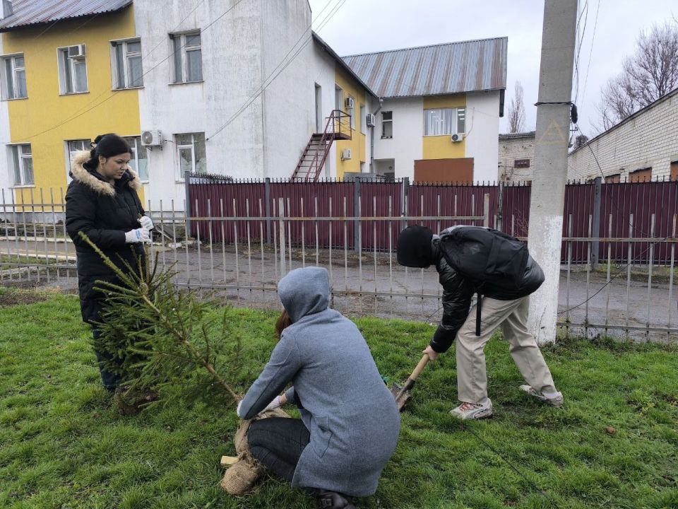 Сегодня отмечается День добровольца, символизирующий ценности гуманизма, гражданской ответственности и стремления к добру Сегодня отмечается День добровольца, символизирующий ценности гуманизма, гражданской ответственности и стремления к добру
