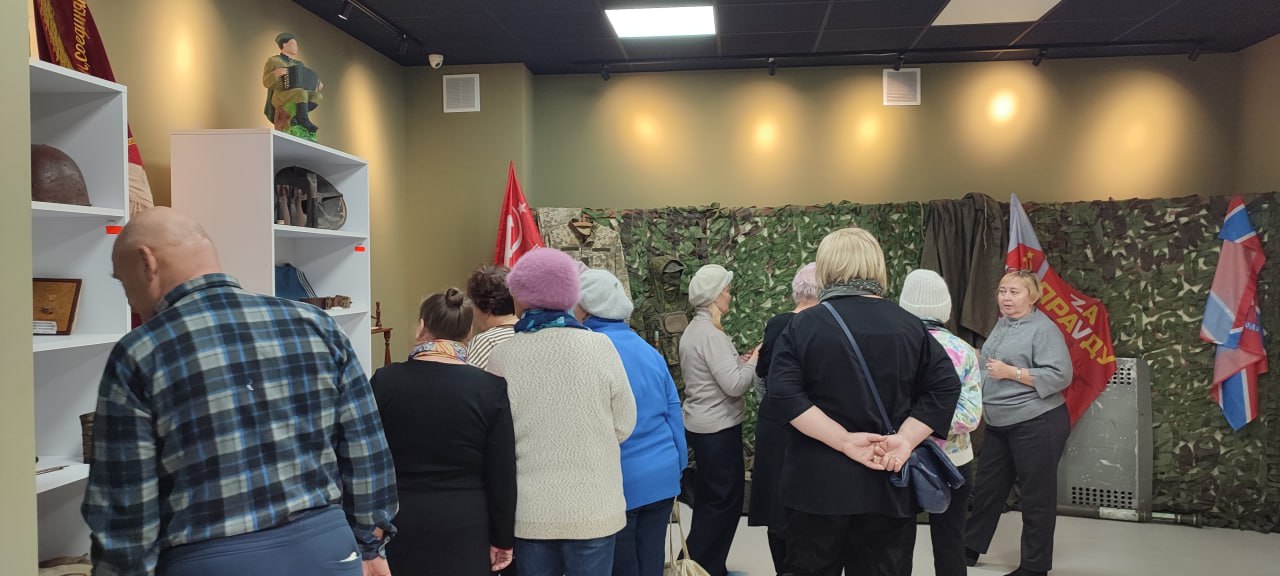 В Перевальском районном историческом музее для участников проекта «Активное долголетие» состоялся литературный вечер под названием "Страницы жизни и творчества" В Перевальском районном историческом музее для участников проекта «Активное долголетие» состоялся литературный вечер под названием "Страницы жизни и творчества"