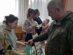 В Брянковском колледже ЛГПУ состоялась благотворительная ярмарка «Верь в добро», приуроченная к празднованию Дня волонтёра В Брянковском колледже ЛГПУ состоялась благотворительная ярмарка «Верь в добро», приуроченная к празднованию Дня волонтёра