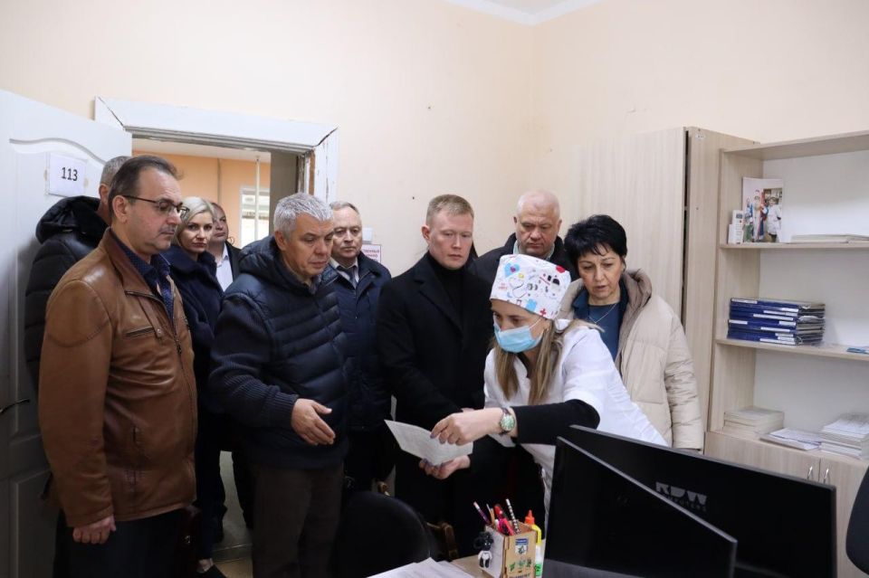 Федеральные специалисты из НМИЦ ТПМ уже начали прием пациентов в Северодонецком муниципальном округе