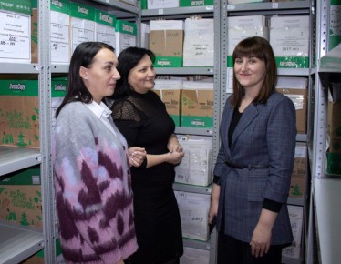 Анна Тодорова: С рабочим визитом посетила архив Лутугинского муниципального округа