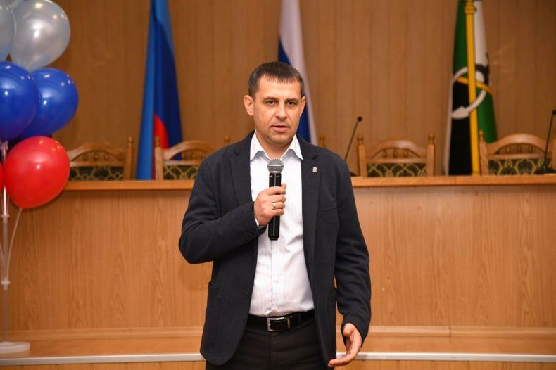В Свердловске наградили активных волонтеров В Свердловске наградили активных волонтеров