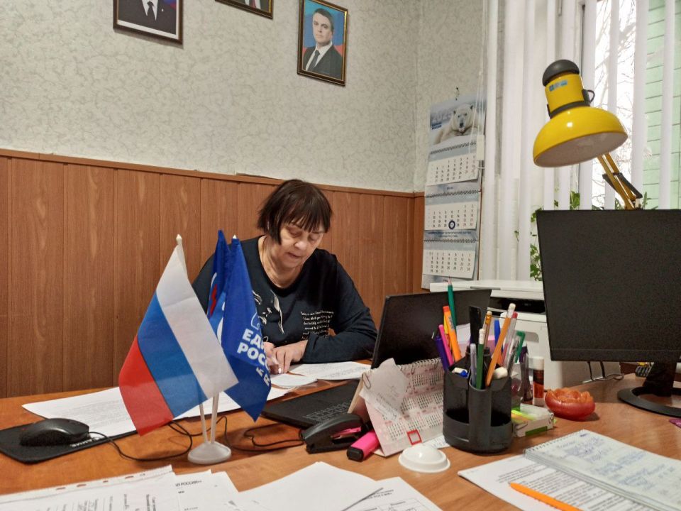 В Меловском м.о. проходит декада приемов граждан, посвященных Дню рождения партии