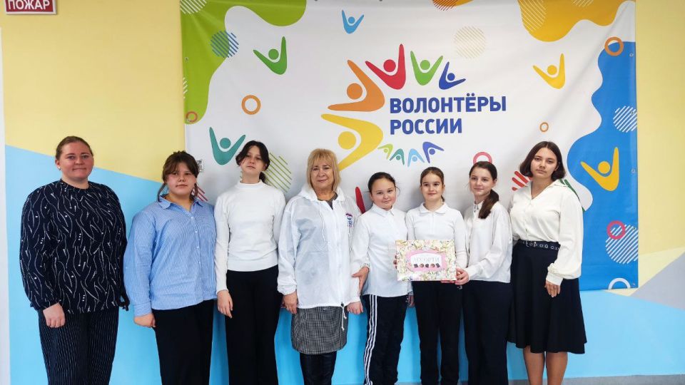 Председатель совета Станично-Луганского муниципального округа, секретарь Станично-Луганского местного отделения партии «Единая Россия» Татьяна Пономарёва поздравила жителей муниципалитета с Днем добровольца (волонтера) Председатель совета Станично-Луганского муниципального округа, секретарь Станично-Луганского местного отделения партии «Единая Россия» Татьяна Пономарёва поздравила жителей муниципалитета с Днем добровольца (волонтера)