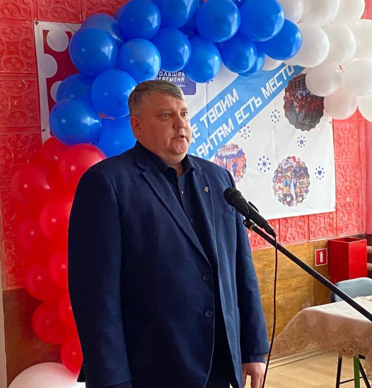 Марина Филиппова: В Дмитровской школе открыта «Парта Героя»: память и вдохновение для новых поколений Марина Филиппова: В Дмитровской школе открыта «Парта Героя»: память и вдохновение для новых поколений