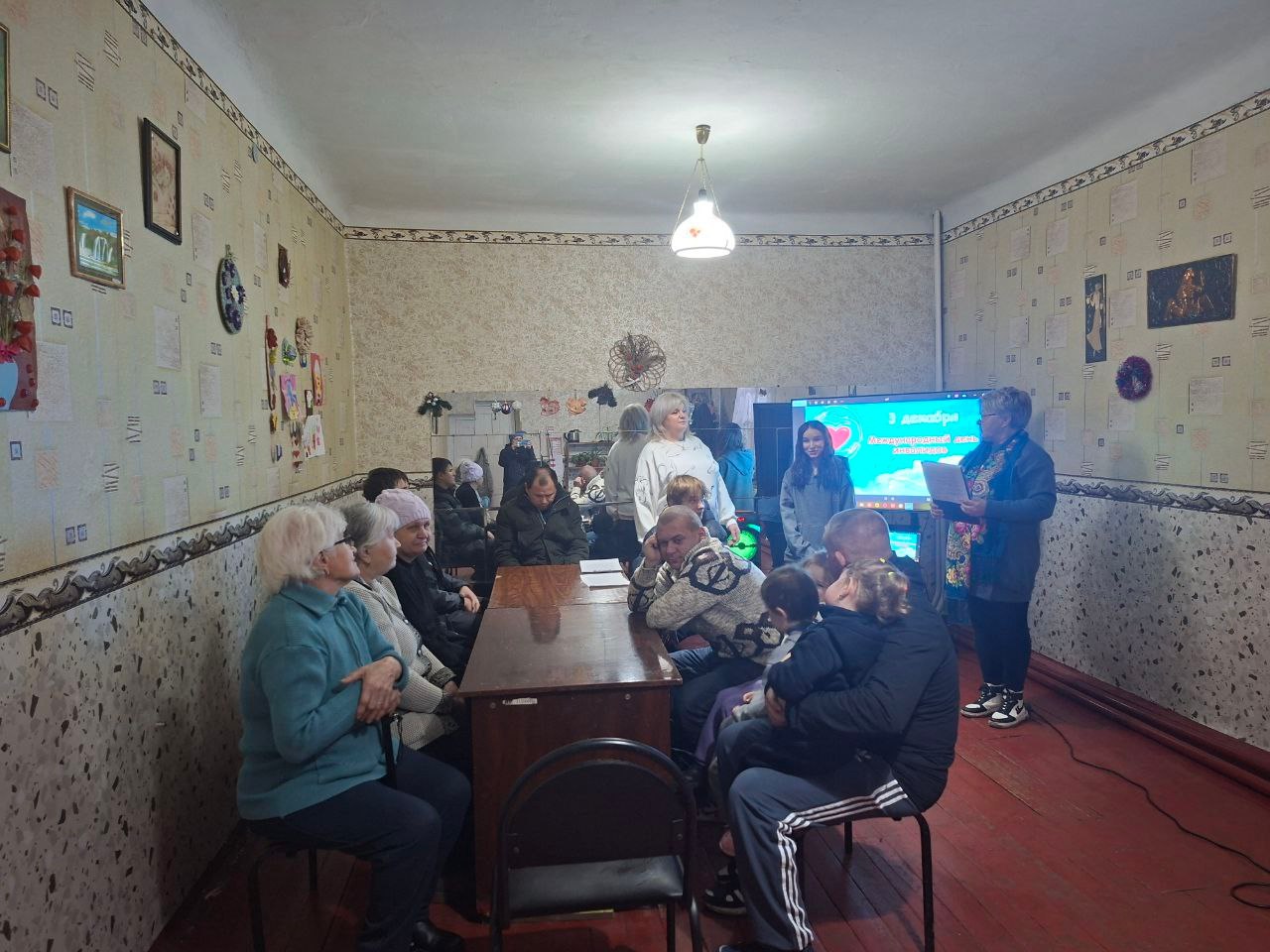 В рамках партийного проекта "Единая страна - доступная среда" партии "Единая Россия" 3 декабря в филиале «Клуб пгт Южная Ломоватка» к международному Дню инвалида было проведено мероприятие - «Сильные духом» В рамках партийного проекта "Единая страна - доступная среда" партии "Единая Россия" 3 декабря в филиале «Клуб пгт Южная Ломоватка» к международному Дню инвалида было проведено мероприятие - «Сильные духом»