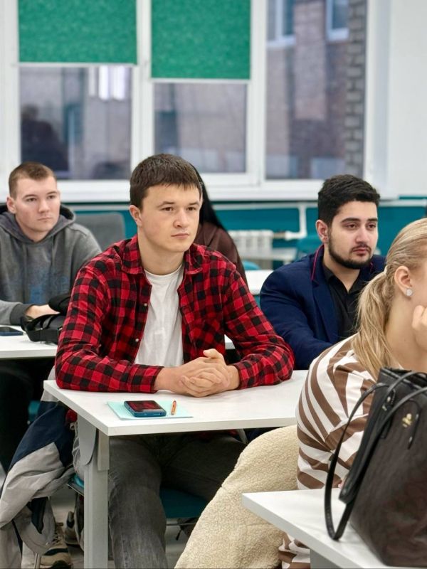 Иван Кусов: Сегодня выдалась возможность ненадолго вернуться к роли преподавателя Иван Кусов: Сегодня выдалась возможность ненадолго вернуться к роли преподавателя