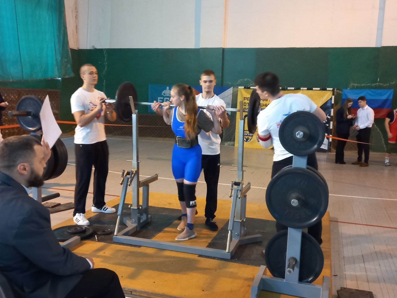 Сегодня в спортивном комплексе Юбилейный стартовал Республиканский турнир по пауэрлифтингу "Кубок Донбасса" (спортивная дисциплина "троеборье классическое") Сегодня в спортивном комплексе Юбилейный стартовал Республиканский турнир по пауэрлифтингу "Кубок Донбасса" (спортивная дисциплина "троеборье классическое")