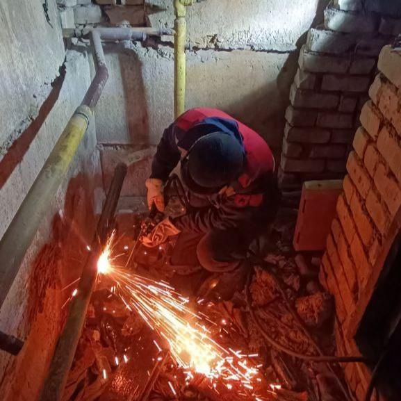 Калужские аварийщики продолжают ремонт теплосети в Первомайске Калужские аварийщики продолжают ремонт теплосети в Первомайске