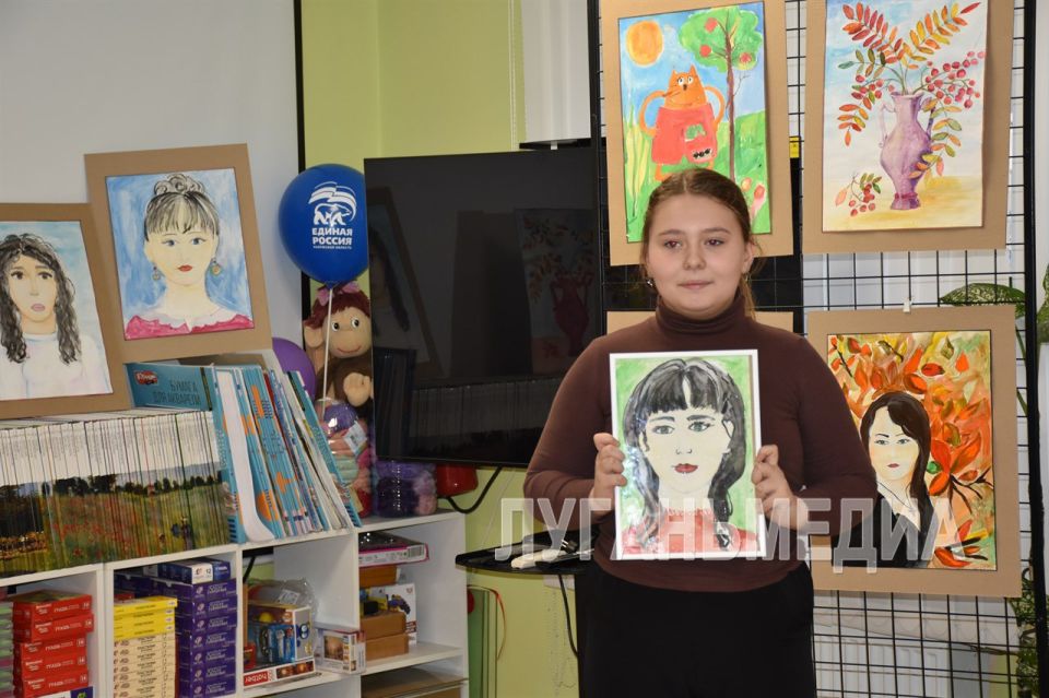 В Первомайске открылась первая городская выставка, посвященная Международному дню художника В Первомайске открылась первая городская выставка, посвященная Международному дню художника