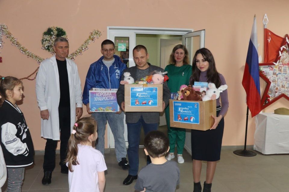 Призы за смелость отправились в больницы к маленьким героям Призы за смелость отправились в больницы к маленьким героям