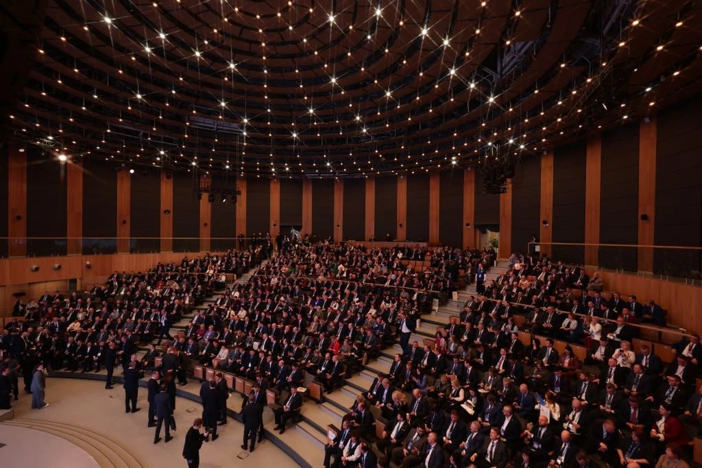 Глава ЛНР Леонид Пасечник вошел в состав Высшего Совета ВАРМСУ Глава ЛНР Леонид Пасечник вошел в состав Высшего Совета ВАРМСУ