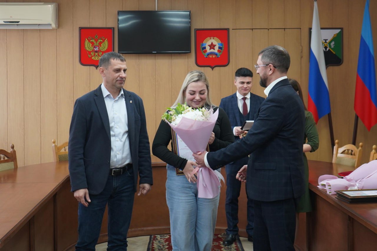 ВрИП Главы округа Игорь Ковальчук выразил благодарность красноярским врачам за работу ВрИП Главы округа Игорь Ковальчук выразил благодарность красноярским врачам за работу