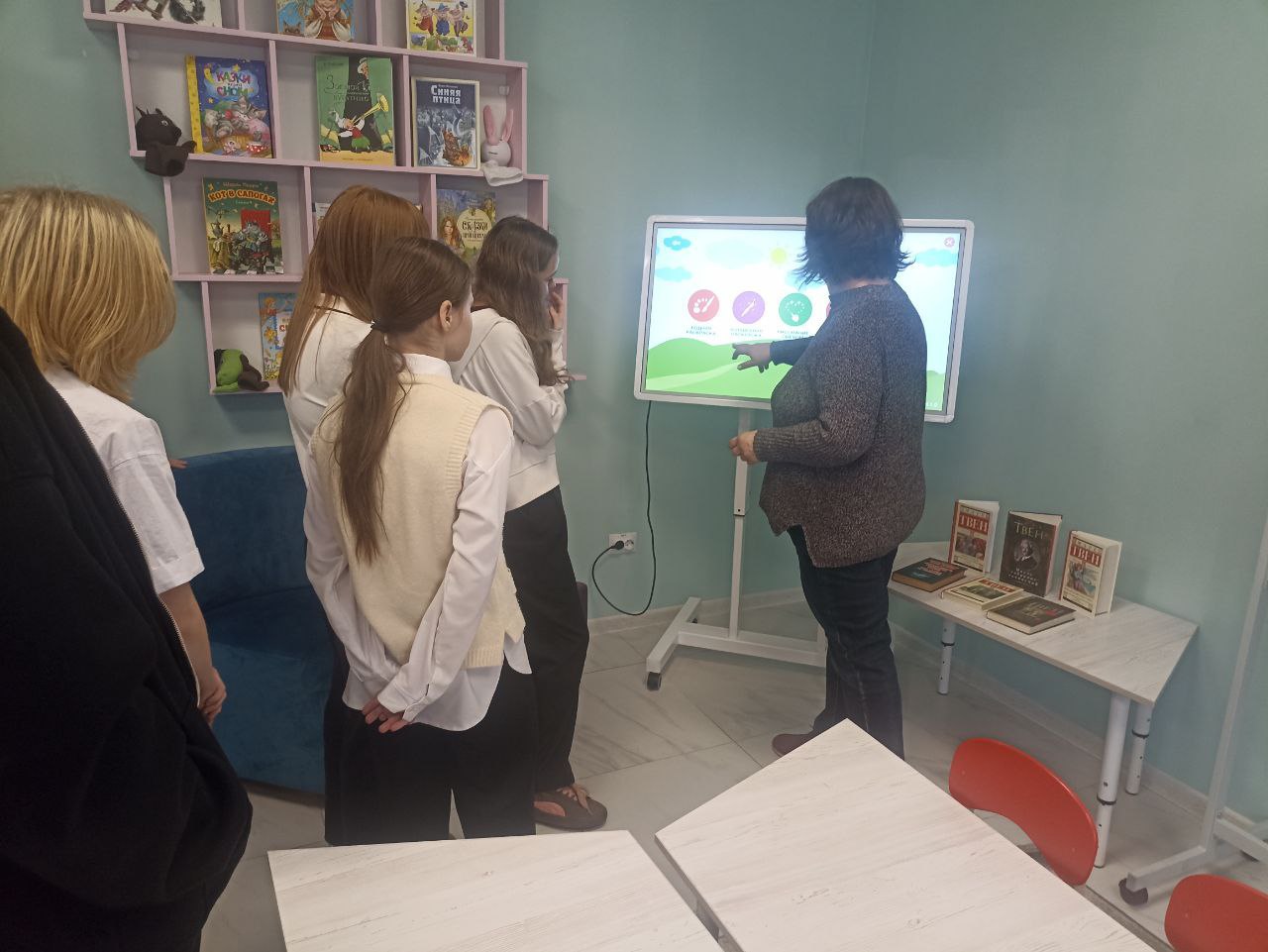 Знакомство с Интерактивным комплексом "Колибри" Знакомство с Интерактивным комплексом "Колибри"