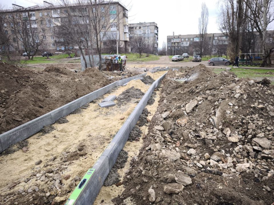 Евгений Морозов: В микрорайоне №4 начались работы по созданию безопасной пешеходной инфраструктуры Евгений Морозов: В микрорайоне №4 начались работы по созданию безопасной пешеходной инфраструктуры