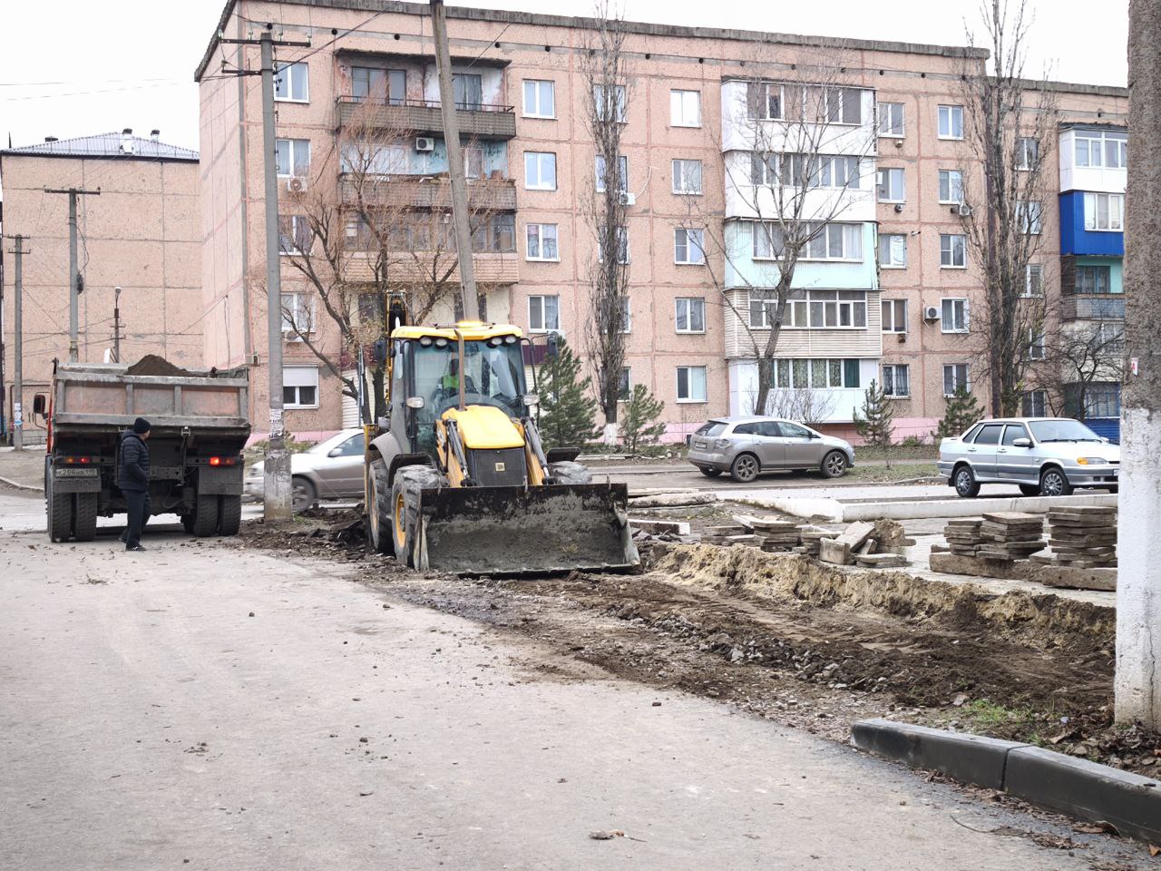 Евгений Морозов: В микрорайоне №4 начались работы по созданию безопасной пешеходной инфраструктуры Евгений Морозов: В микрорайоне №4 начались работы по созданию безопасной пешеходной инфраструктуры