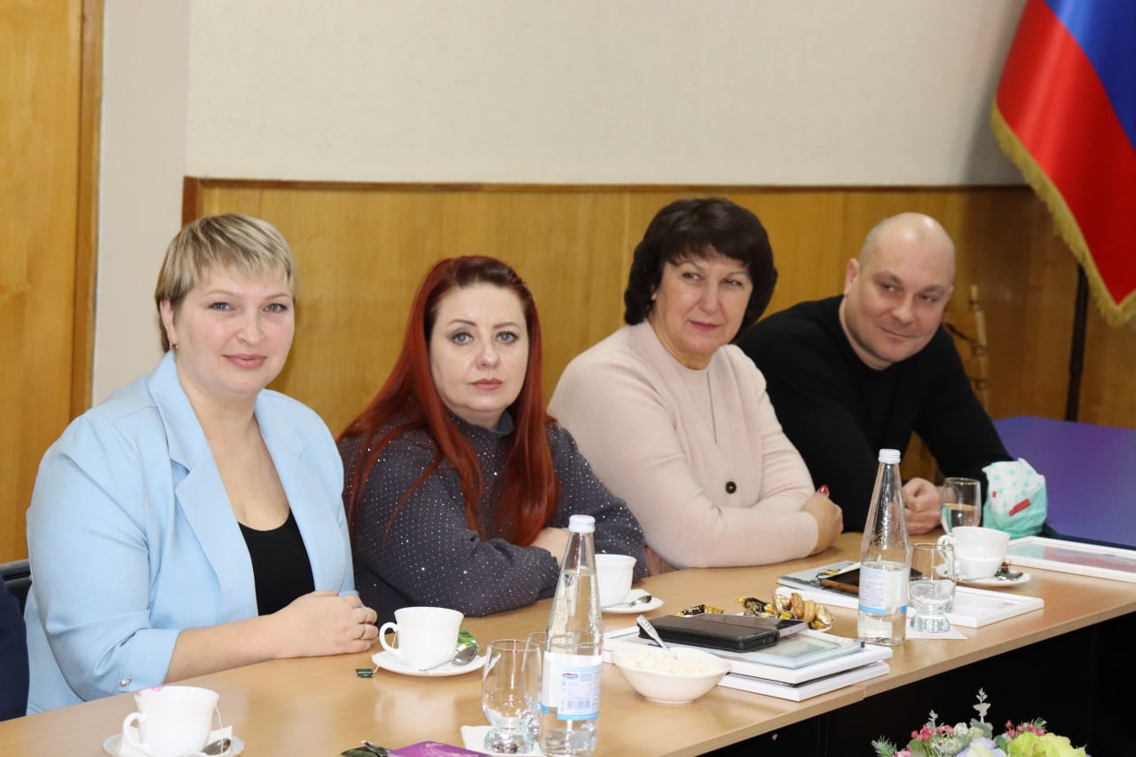 Наталия Жулинская: Начинаем неделю с самого главного — с людей, чьи сердца открыты для других Наталия Жулинская: Начинаем неделю с самого главного — с людей, чьи сердца открыты для других