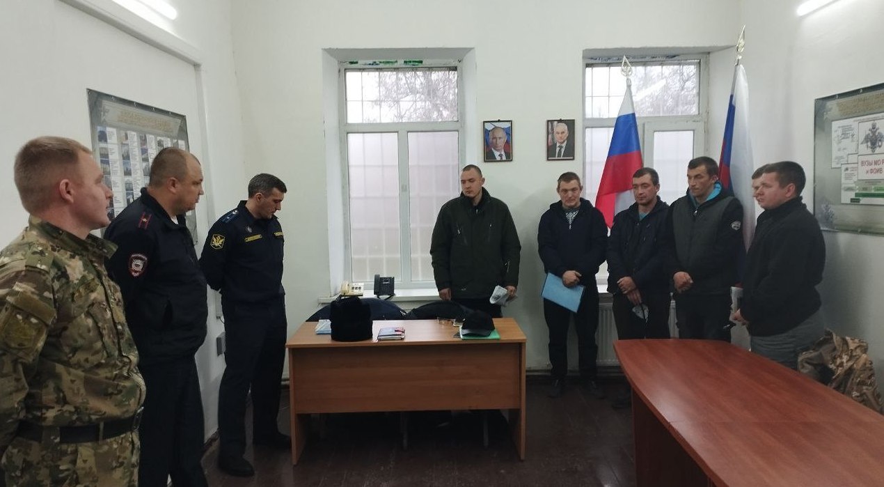 111Беловодские правоохранители провели профориентационную встречу с молодёжью 111Беловодские правоохранители провели профориентационную встречу с молодёжью