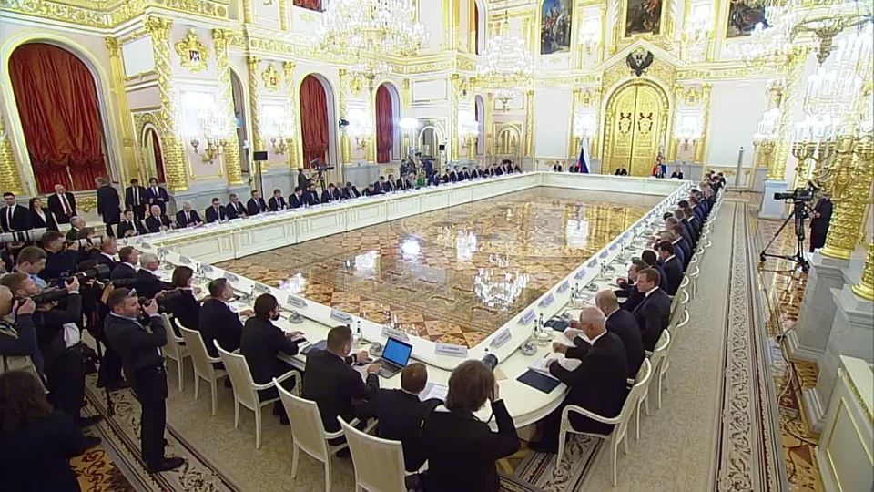 Путин назвал основной задачей приумножение российского народа