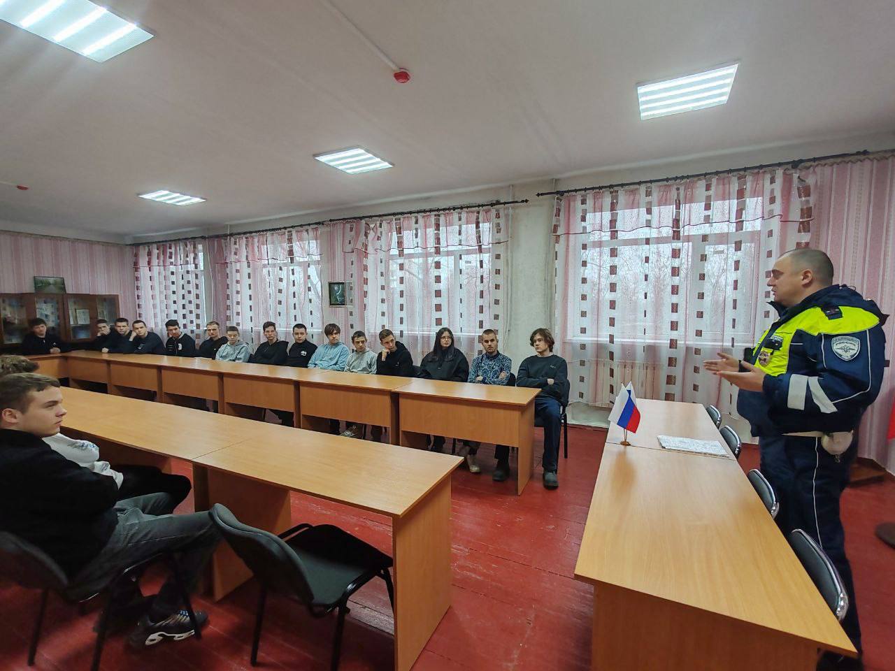 В Молодогвардейске студентам провели профилактическую лекцию В Молодогвардейске студентам провели профилактическую лекцию