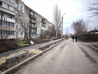 Евгений Морозов: В микрорайоне №4 начались работы по созданию безопасной пешеходной инфраструктуры