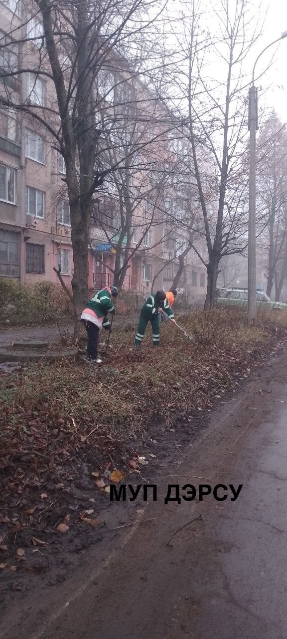 За период с 1 по 5 декабря работниками МУП "ДЭРСУ" были выполнены следующие работы: За период с 1 по 5 декабря работниками МУП "ДЭРСУ" были выполнены следующие работы: