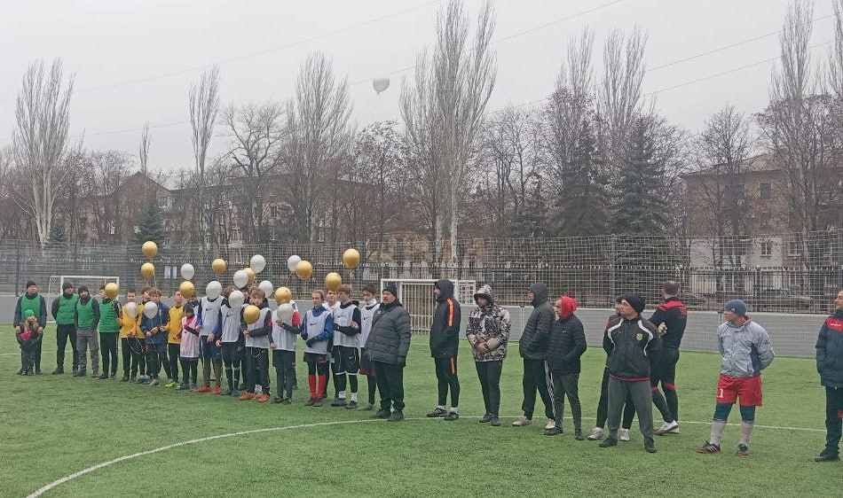 Финал осеннего первенства по футболу прошёл на стадионе «Победа» Финал осеннего первенства по футболу прошёл на стадионе «Победа»