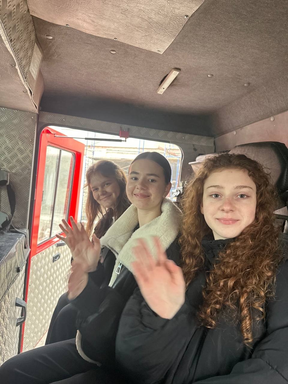 Герои нашего времени: экскурсия в пожарной части! Герои нашего времени: экскурсия в пожарной части!