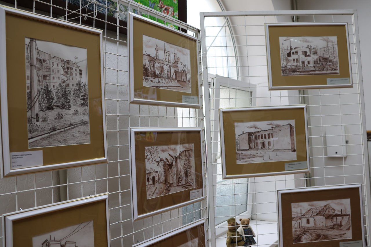 «Луганская фуга»: в Центре народного творчества открылась персональная выставка «Луганская фуга»: в Центре народного творчества открылась персональная выставка