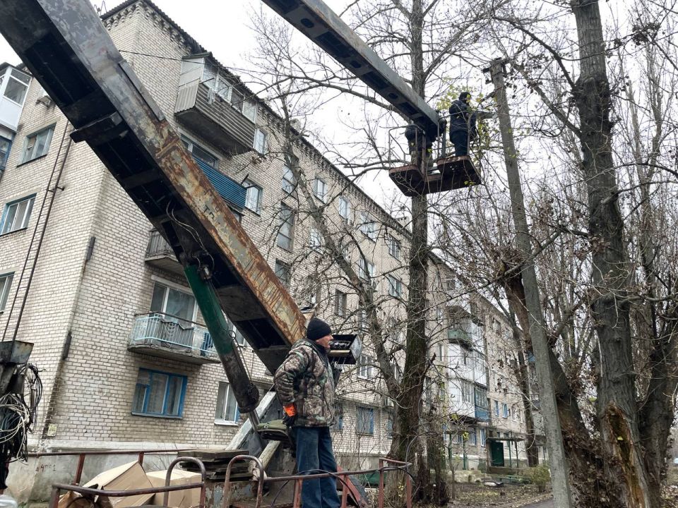 Безопасность и комфорт: восстановление уличного освещения в Краснодонском муниципальном округе Безопасность и комфорт: восстановление уличного освещения в Краснодонском муниципальном округе