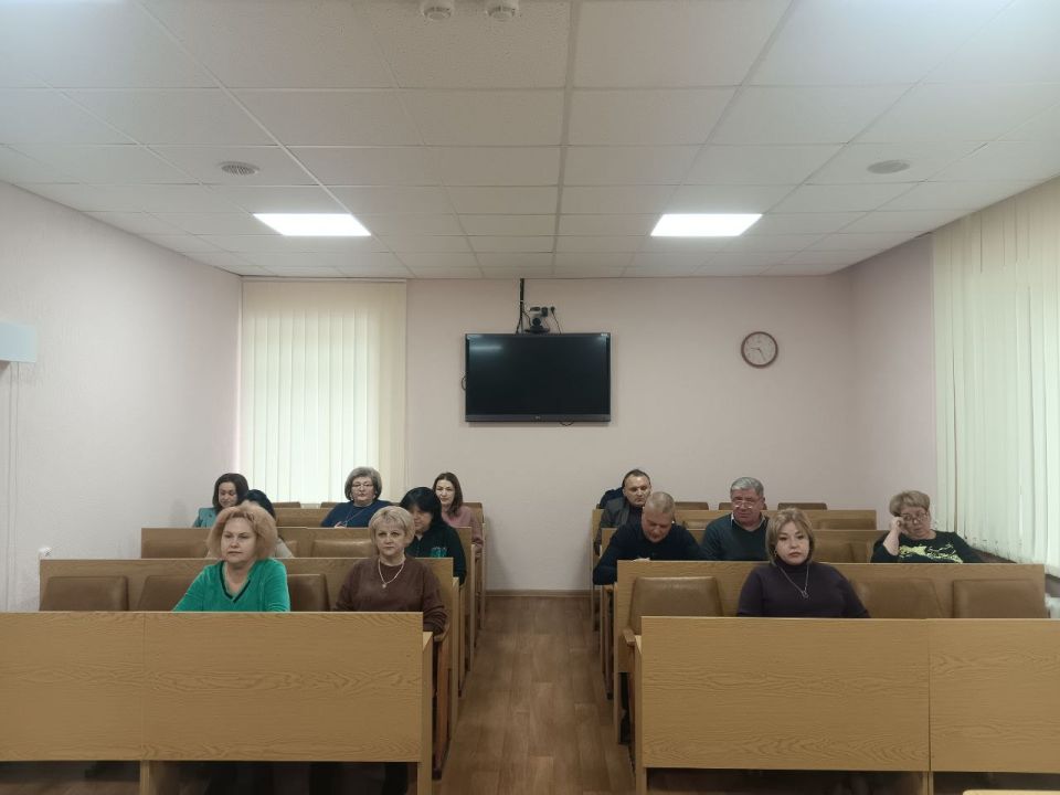 Сегодня временно исполняющий полномочия Главы городского округа город Ровеньки Дмитрий Игошин провел плановое рабочее совещание с руководителями управлений администрации и структурных подразделений Сегодня временно исполняющий полномочия Главы городского округа город Ровеньки Дмитрий Игошин провел плановое рабочее совещание с руководителями управлений администрации и структурных подразделений