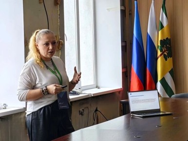 В Рубежном прошла интересная лекция от Российского общества «Знание» — «Информационная война против России: как фальсифицировали историю России»