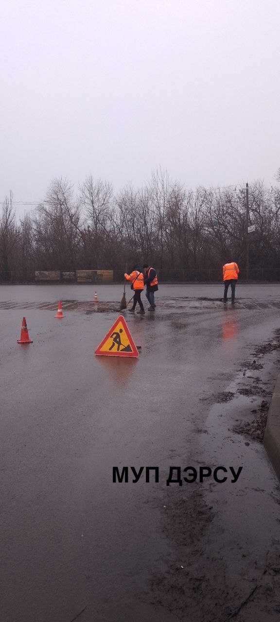 За период с 1 по 5 декабря работниками МУП "ДЭРСУ" были выполнены следующие работы: За период с 1 по 5 декабря работниками МУП "ДЭРСУ" были выполнены следующие работы: